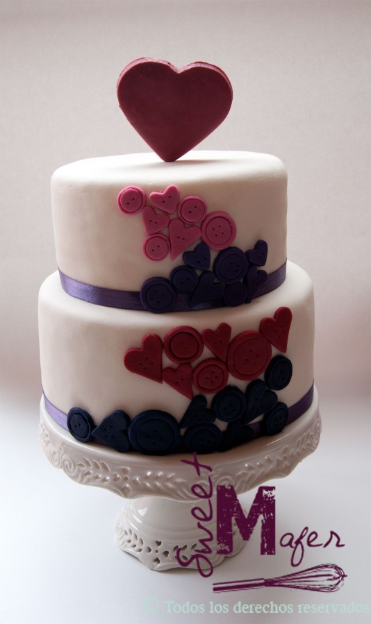 torta-botones-y-corazones