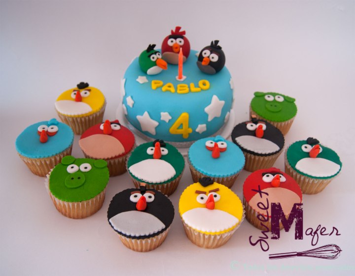 angry-birds-cake-+-cups
