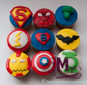 cupcakes-superheroes