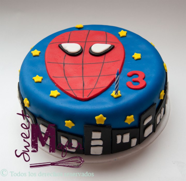spiderman-cake