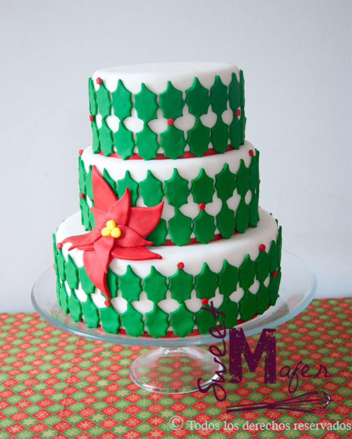 torta-hojas-y-poinsetia