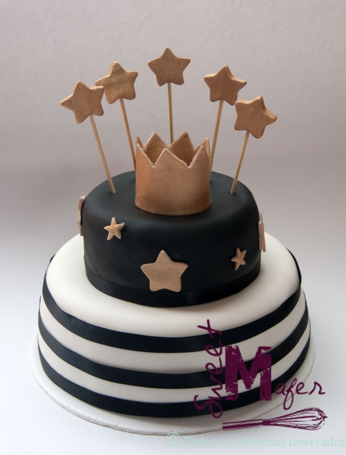 torta-rayas-y-corona