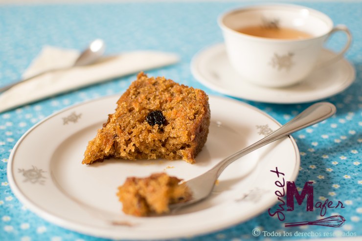 Torta de zanahoria de Sweet Mafer, con té