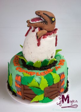 Torta dinosaurio huevo