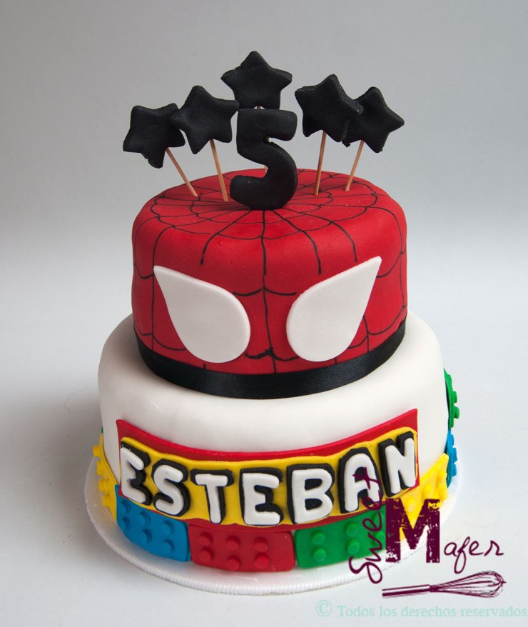 torta-hombre-arana-y-lego